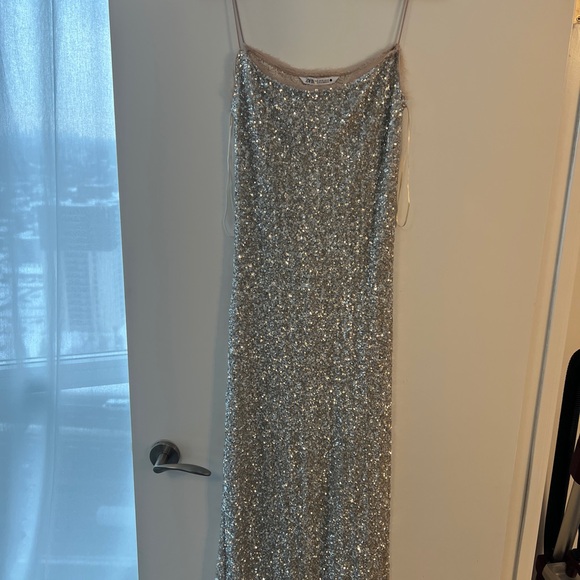 Zara Dresses & Skirts - Zara Silver Sequins Dress